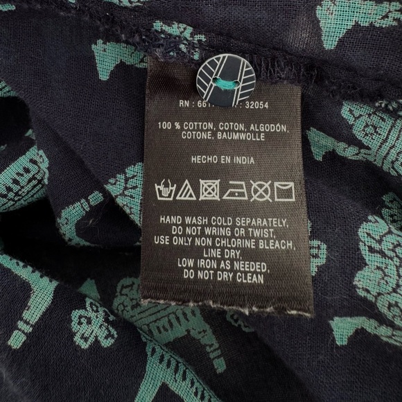 Blue XS Camel Print Button Blouse Shirt Hei Hei Anthropologie Arabian Nights Top - Picture 9 of 9